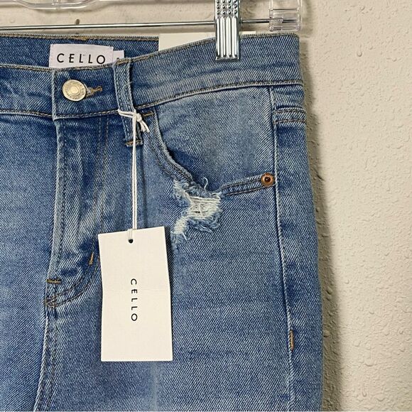 NWT CELLO Deconstructed Denim Cut Off Shorts Women's Size Small - Picture 5 of 16
